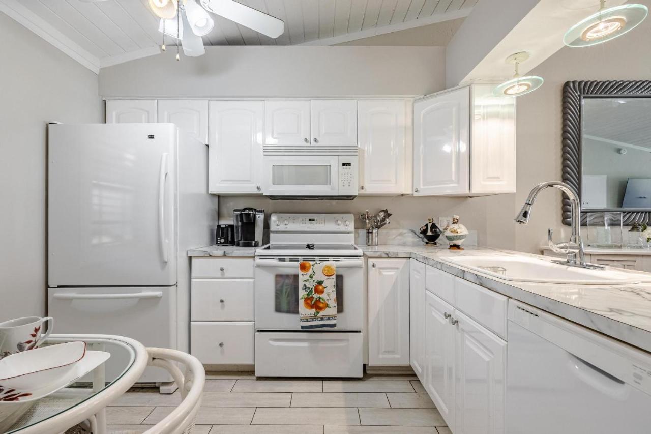 Association, Tennis Courts And Pool, Sleeps 4 - Cinnamon Cove Cozy Condo Fort Myers Exterior foto